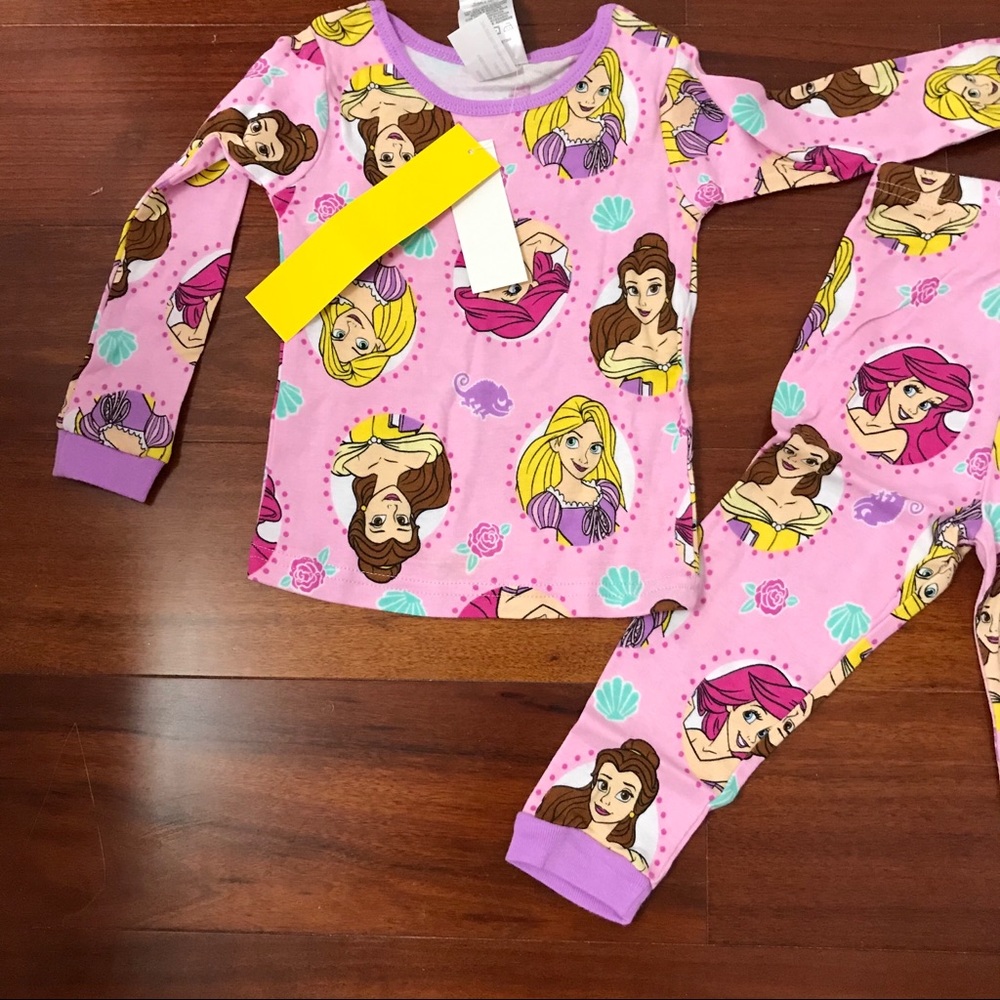 Disney Princess Pajama Set - Picture 2 of 6